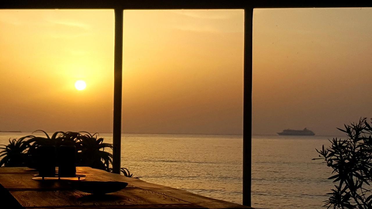 Loro Verde Playa Honda  Exterior photo